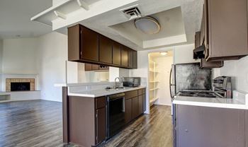 Kitchen bar with granite counter top